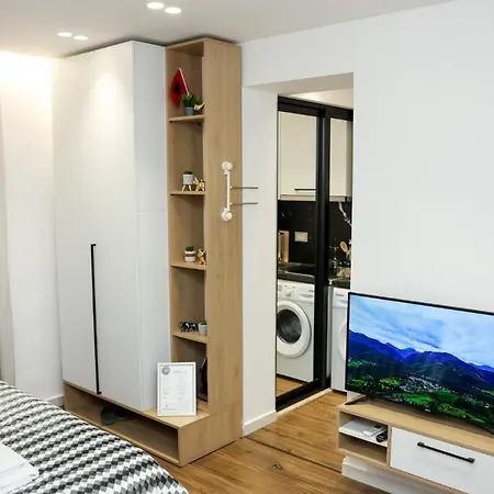 Entire Floor -dove Appartement Tirana